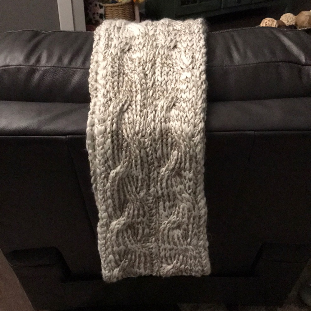 Super cute boutique infinity scarf